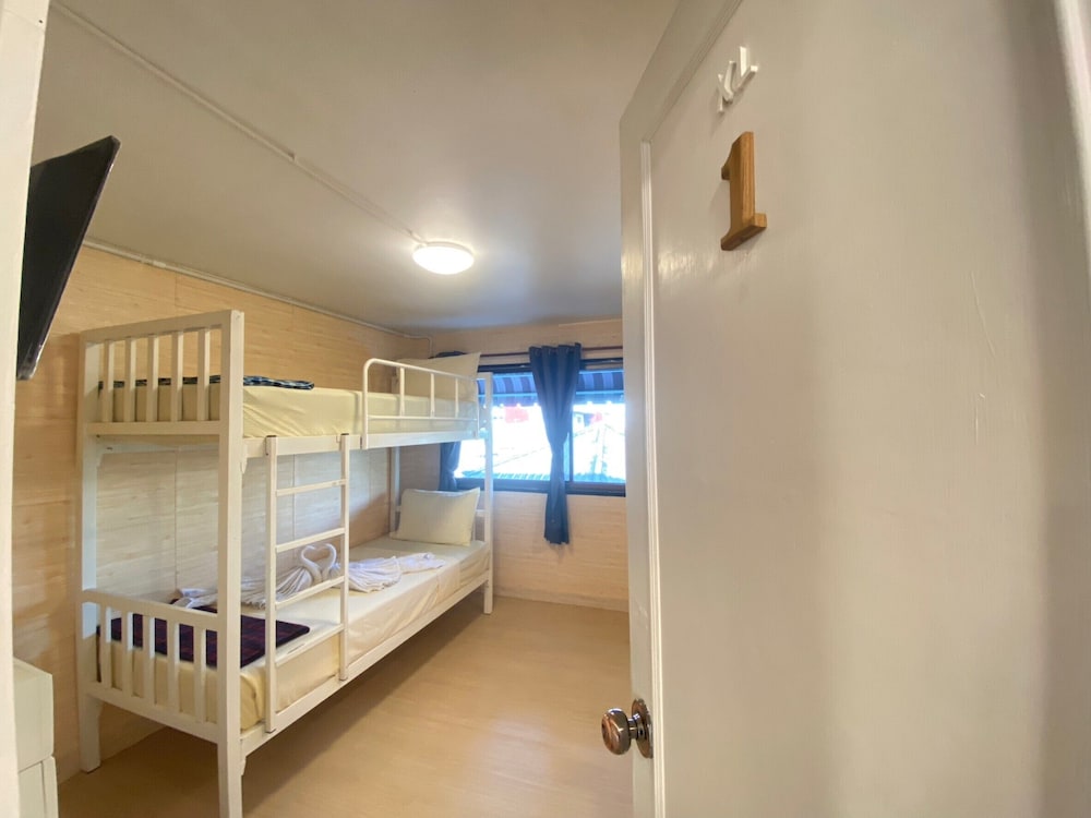 Steve Lady Hostel 21/44