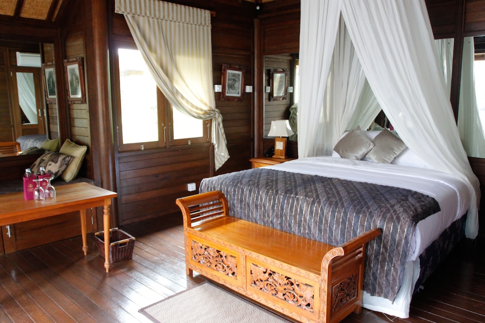 1 BEDROOM, ROMANTIC, VILLA