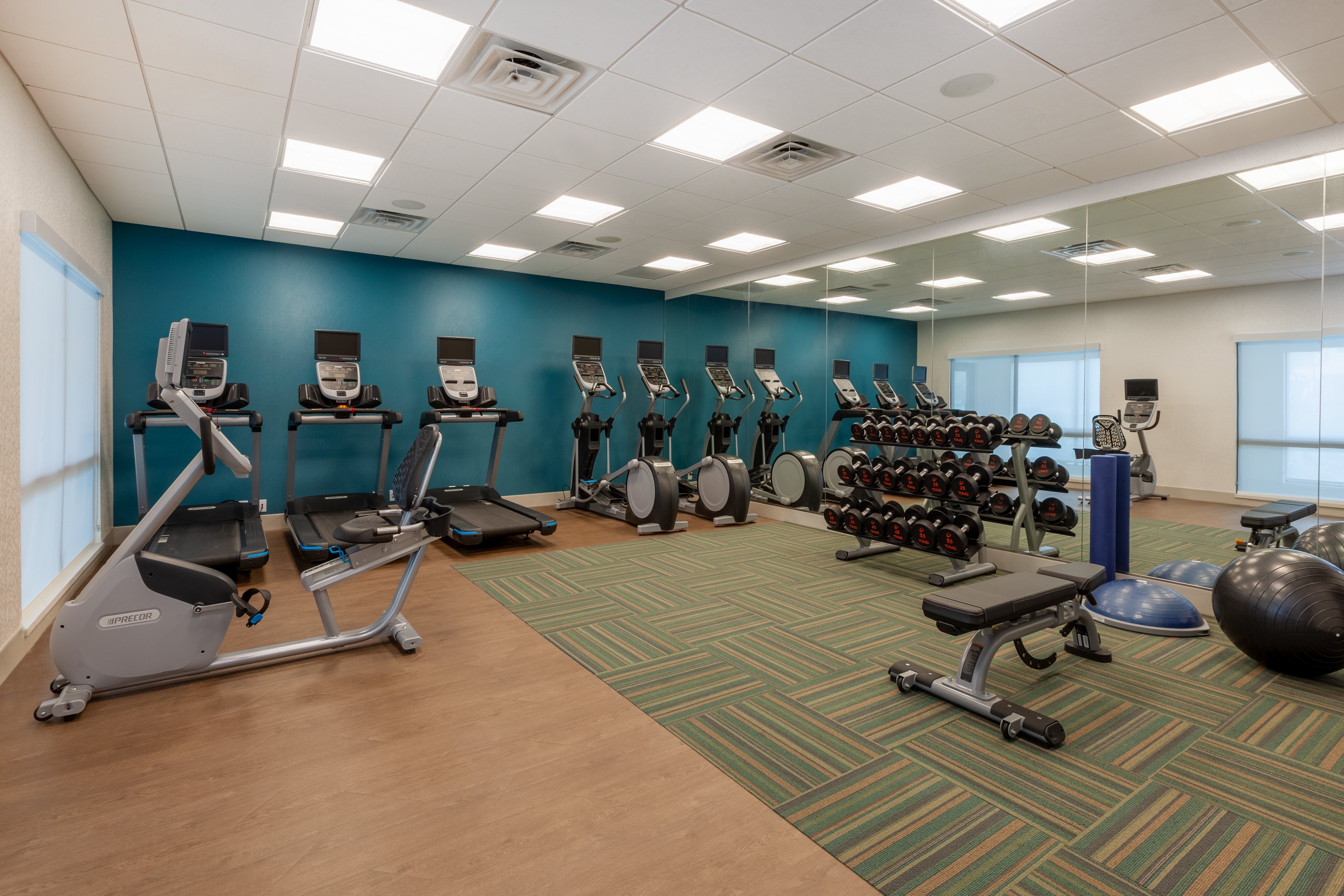 Holiday Inn Express & Suites Brunswick - Harpers Ferry Area, an IHG Hotel 25/51