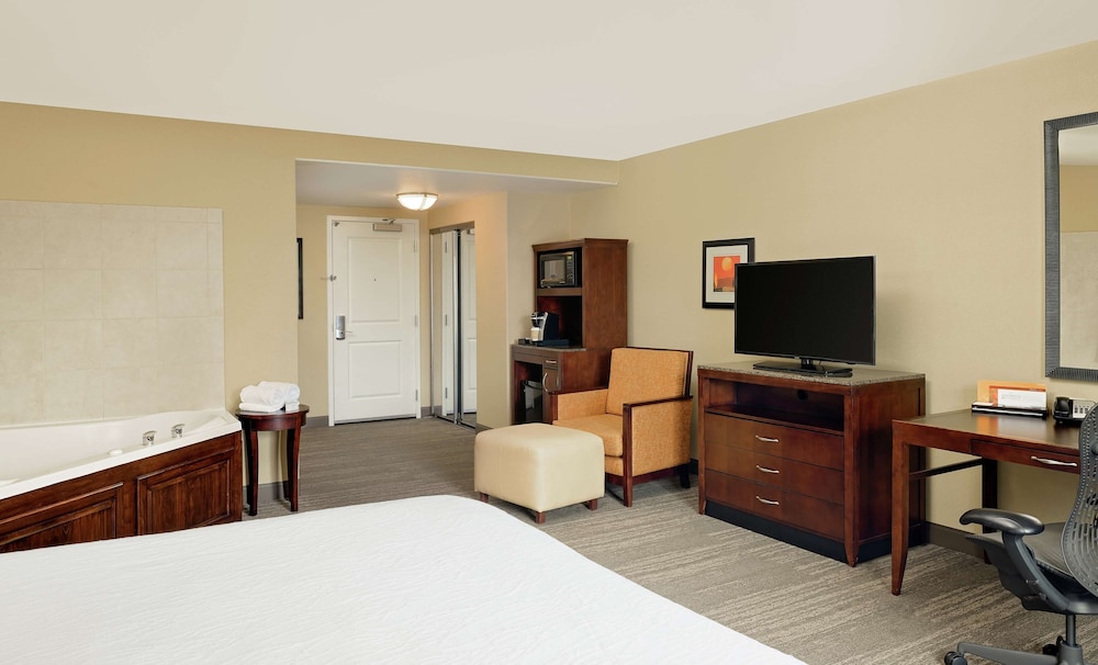 Hilton Garden Inn Fontana 13/46