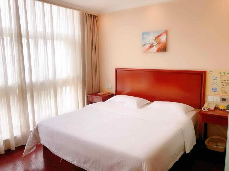 Greentree Inn Shandong Qingdao Jiaozhou Datong Mansion Express Hotel 14/60
