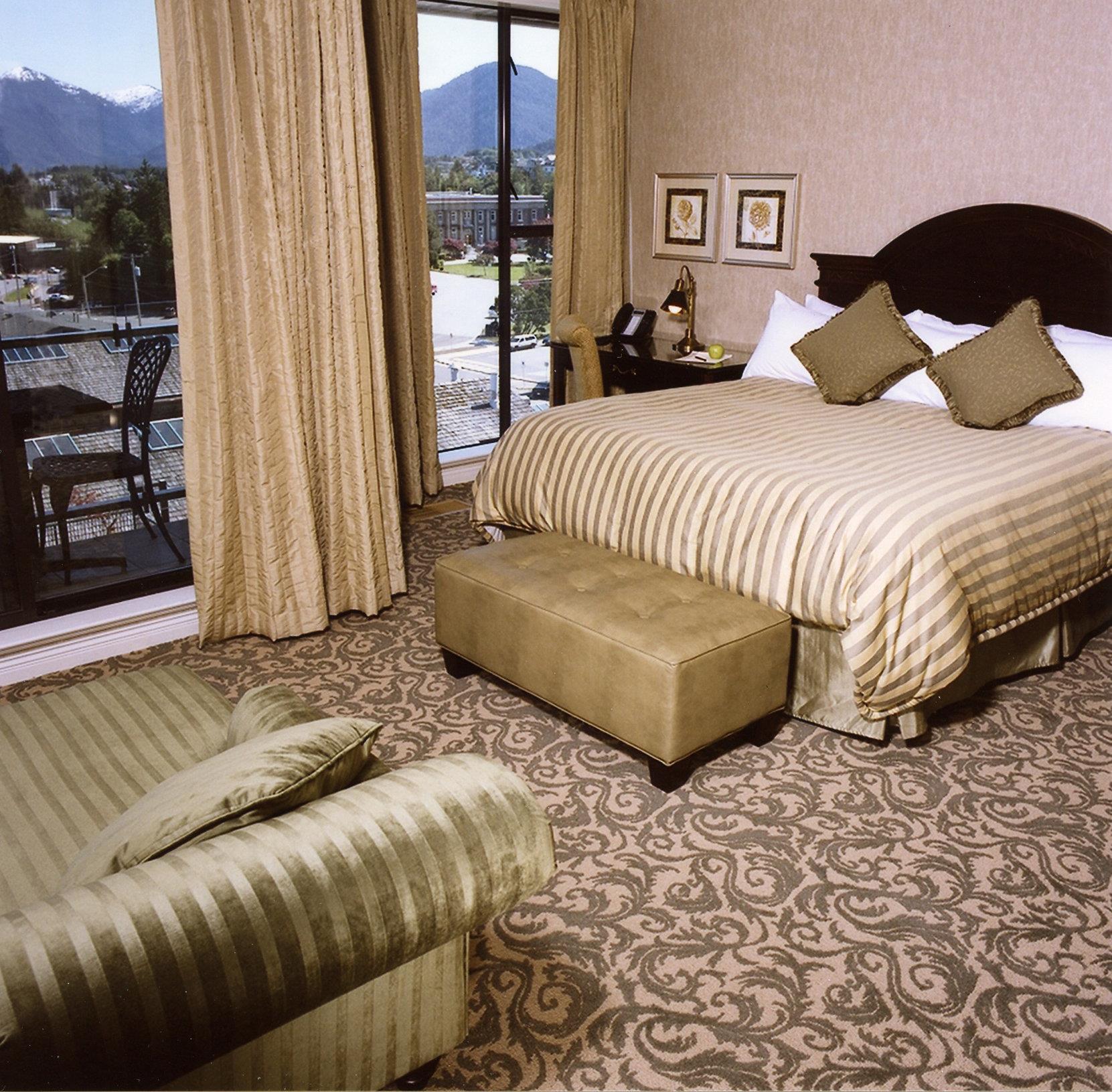 Crest Hotel 9/25