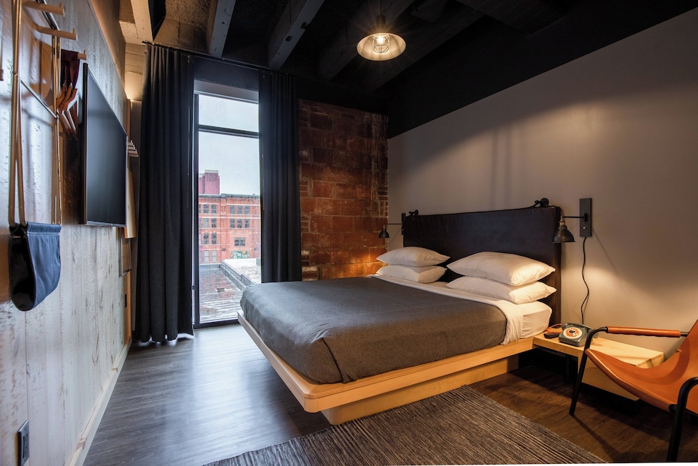 Room at Moxy Nashville Downtown, NASHVILLE - TN