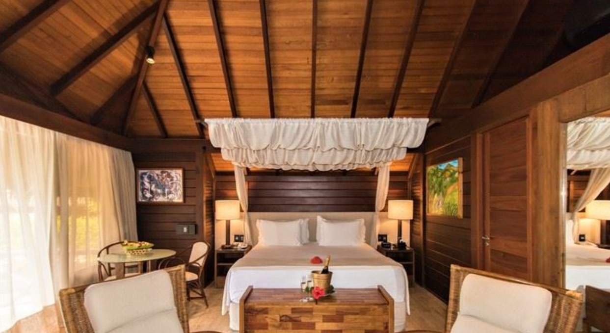 GARDEN, BUNGALOW, TRIPLE