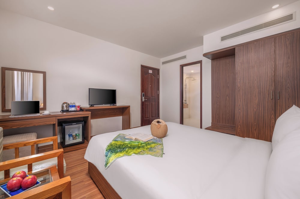 De L'amour Hotel 25/57