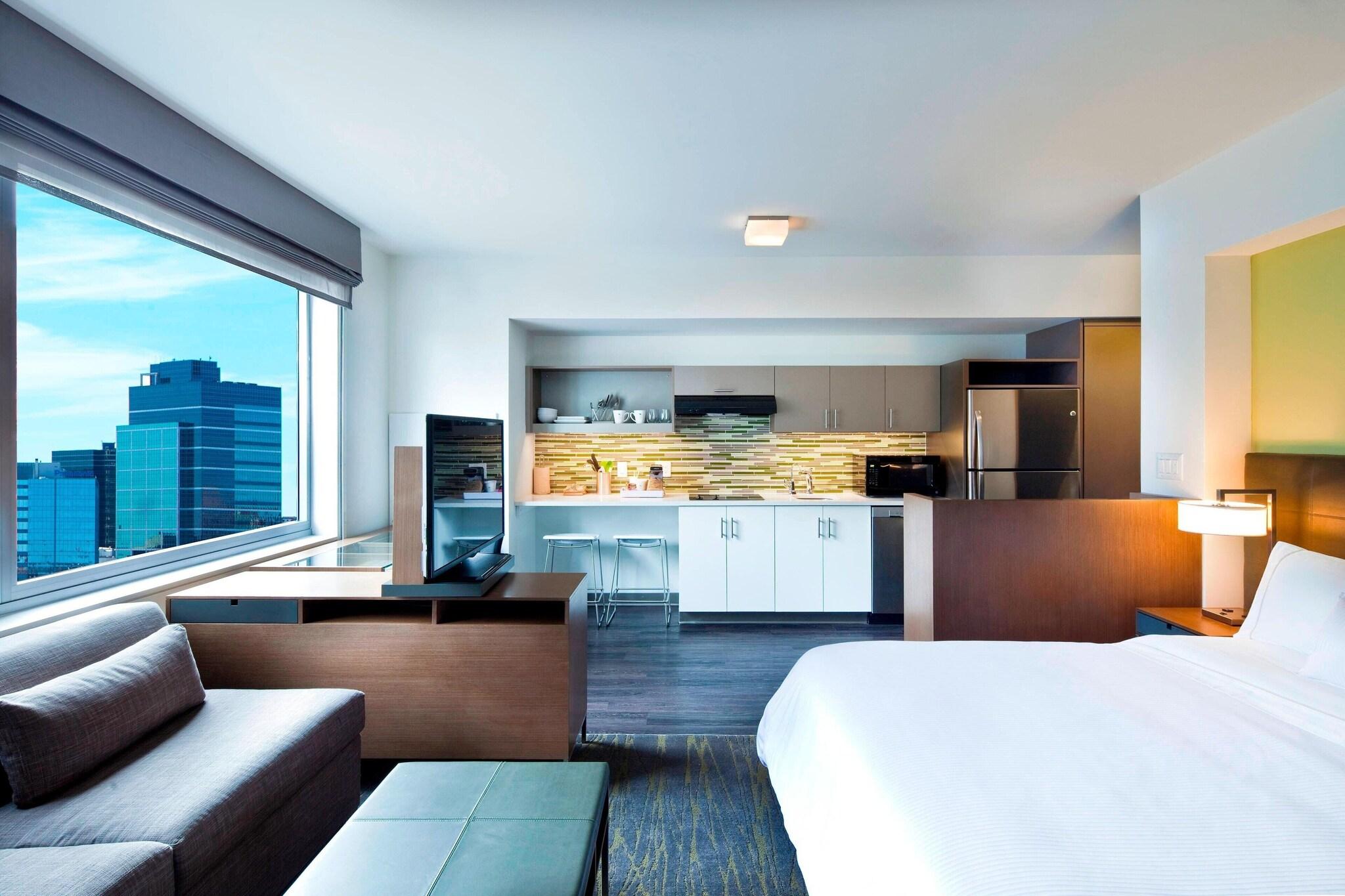 Room at Element Harrison - Newark, HARRISON - NJ