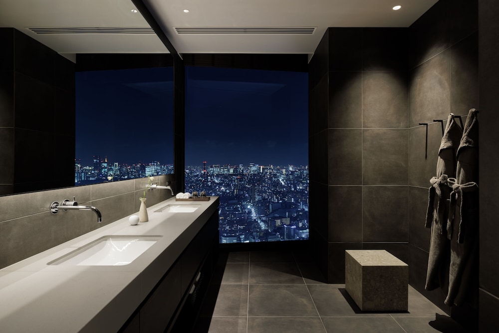 BELLUSTAR TOKYO, A Pan Pacific Hotel 44/50