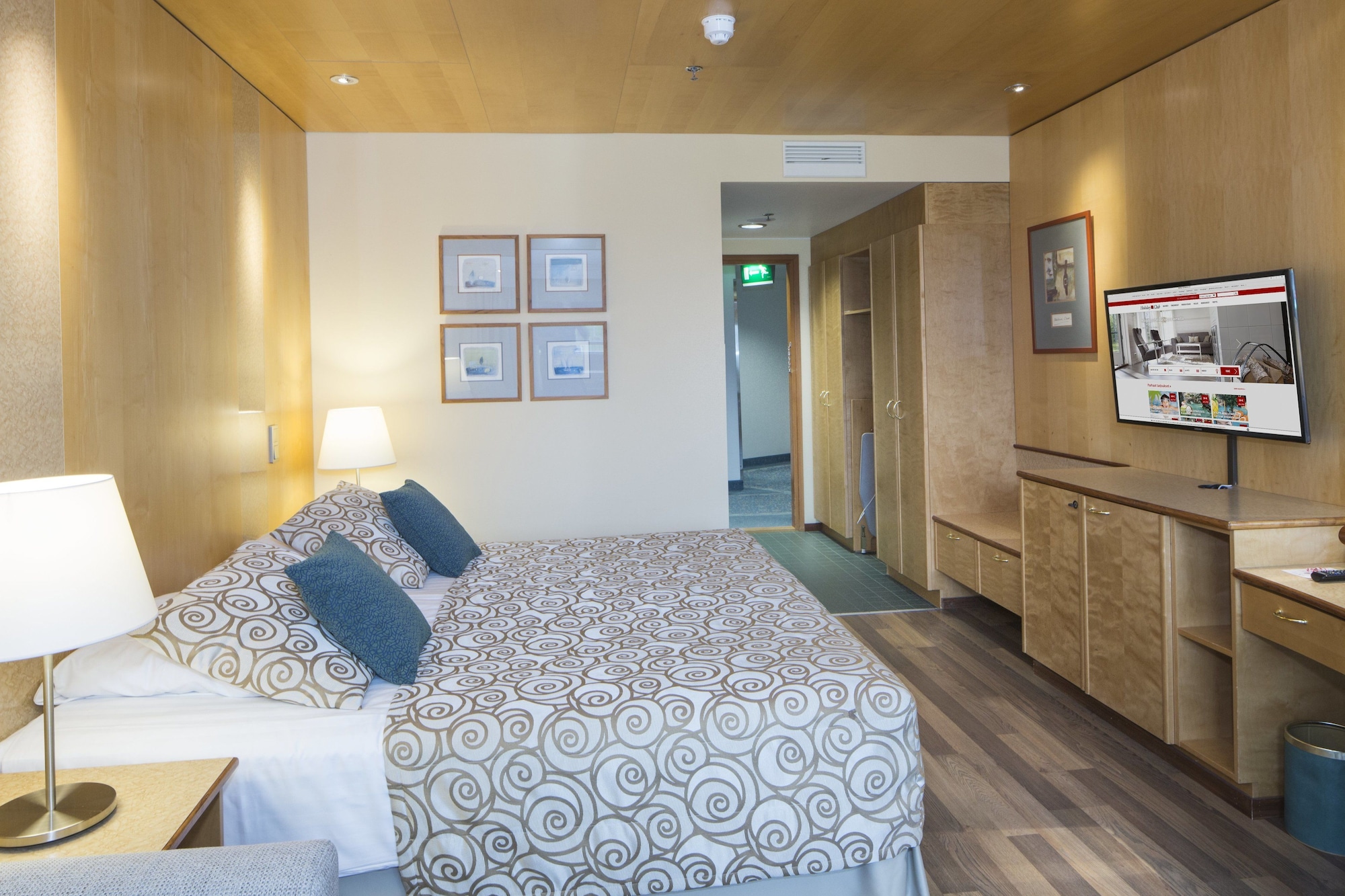 rooms