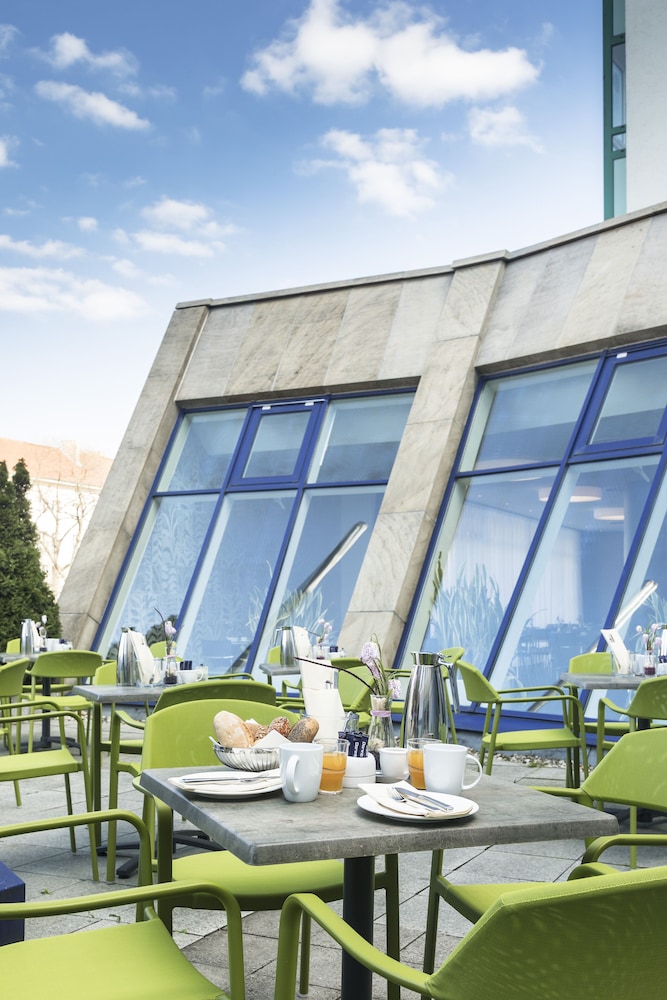Dorint Hotel Dresden 34/50