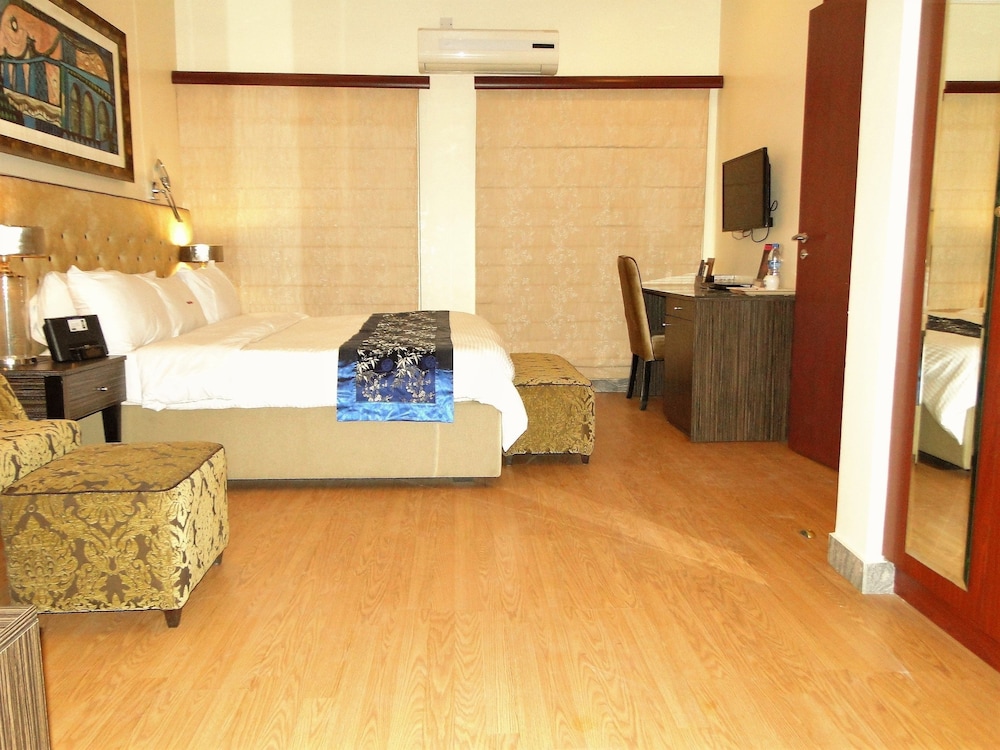 Capital Inn Ibadan 28/58