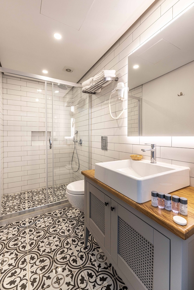 Yerli Otel Alacati 33/37