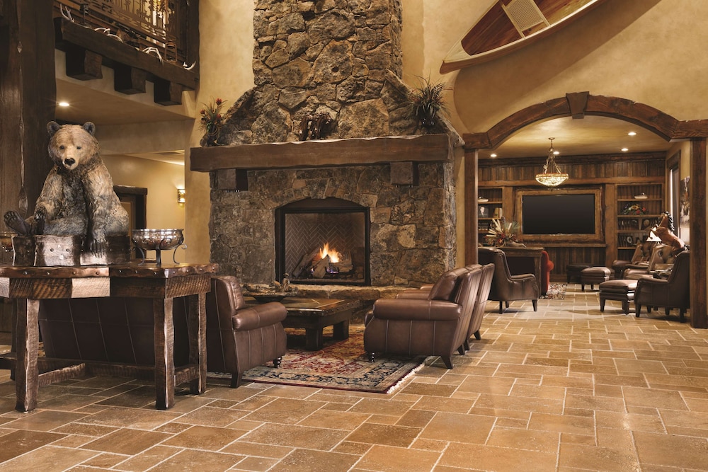 Glacier International Lodge 29/48