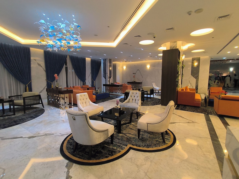 Seven Seas Hotel 54/68