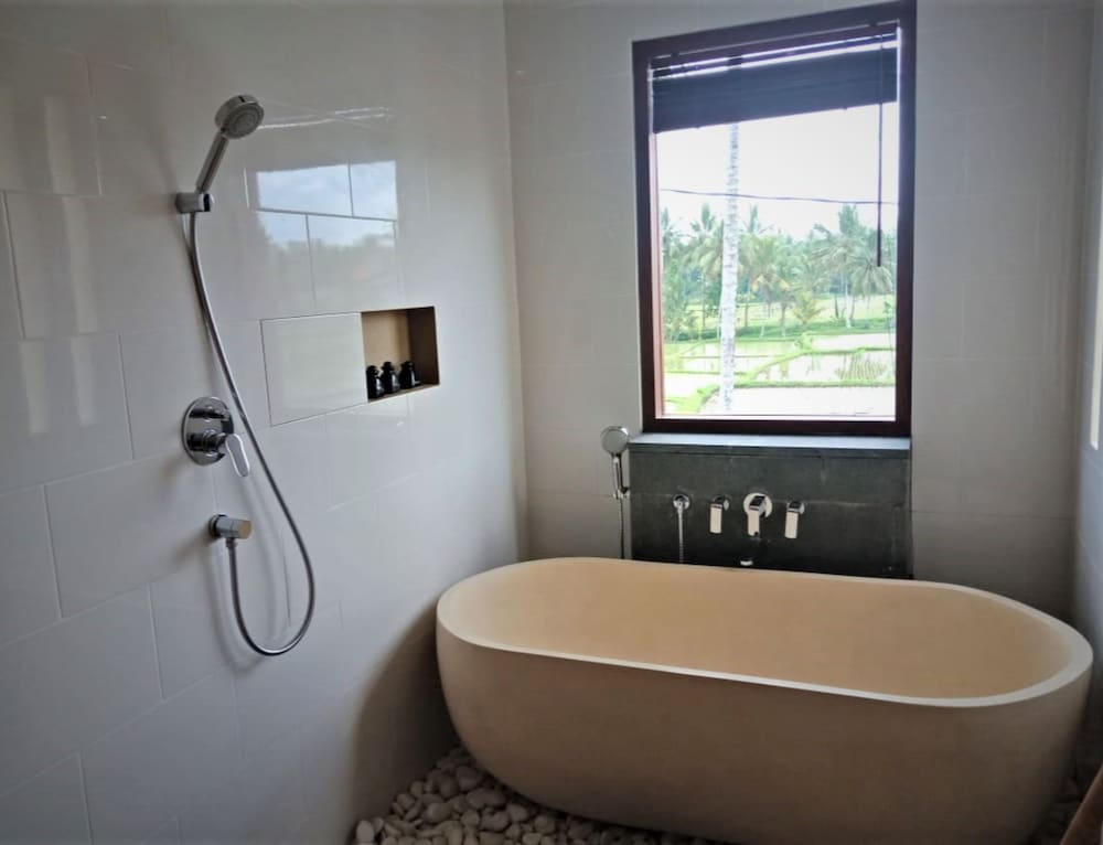 D Lobong Suite 31/31