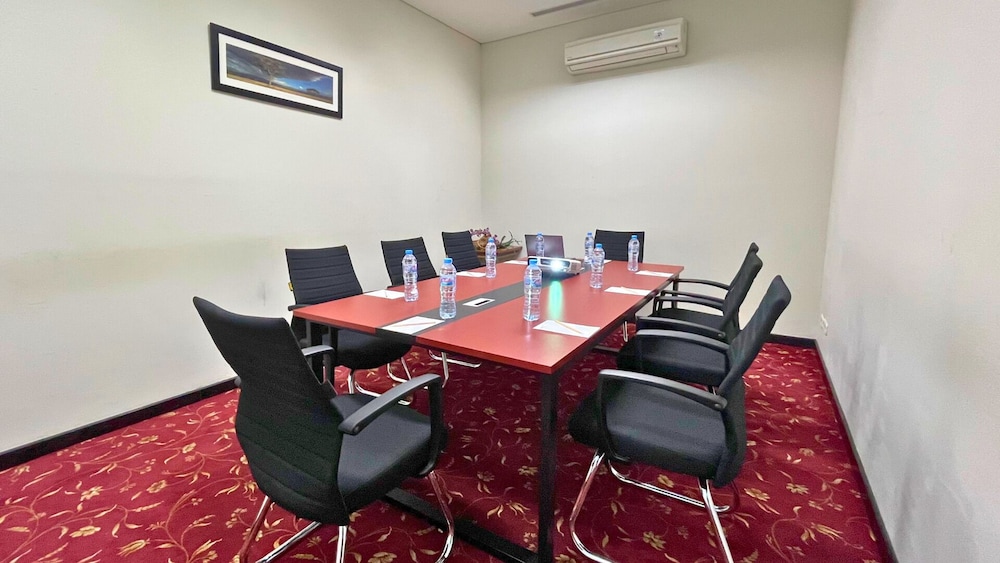 Primebiz Hotel Surabaya 67/74