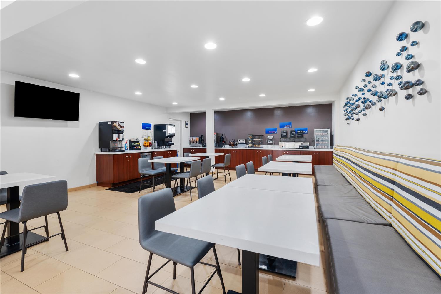 Best Western San Diego/Miramar Hotel 29/41