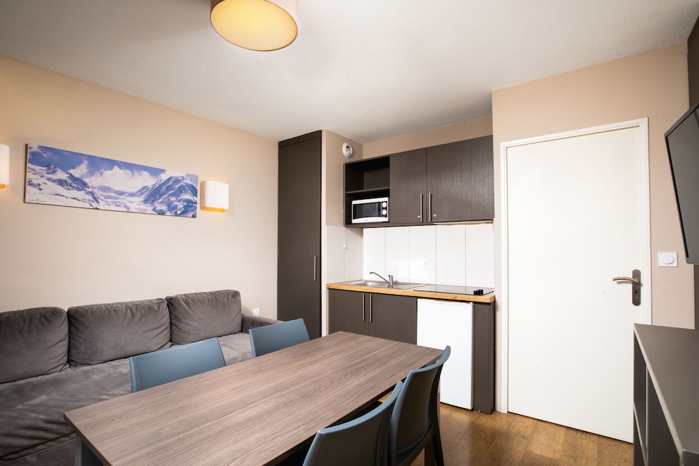 SOWELL RESIDENCES PRA LOUP 33/50