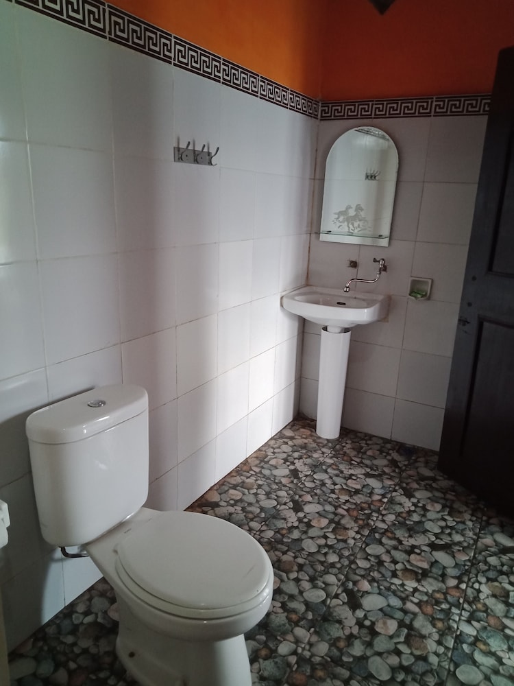 Segara Hotel And Restaurant 33/34