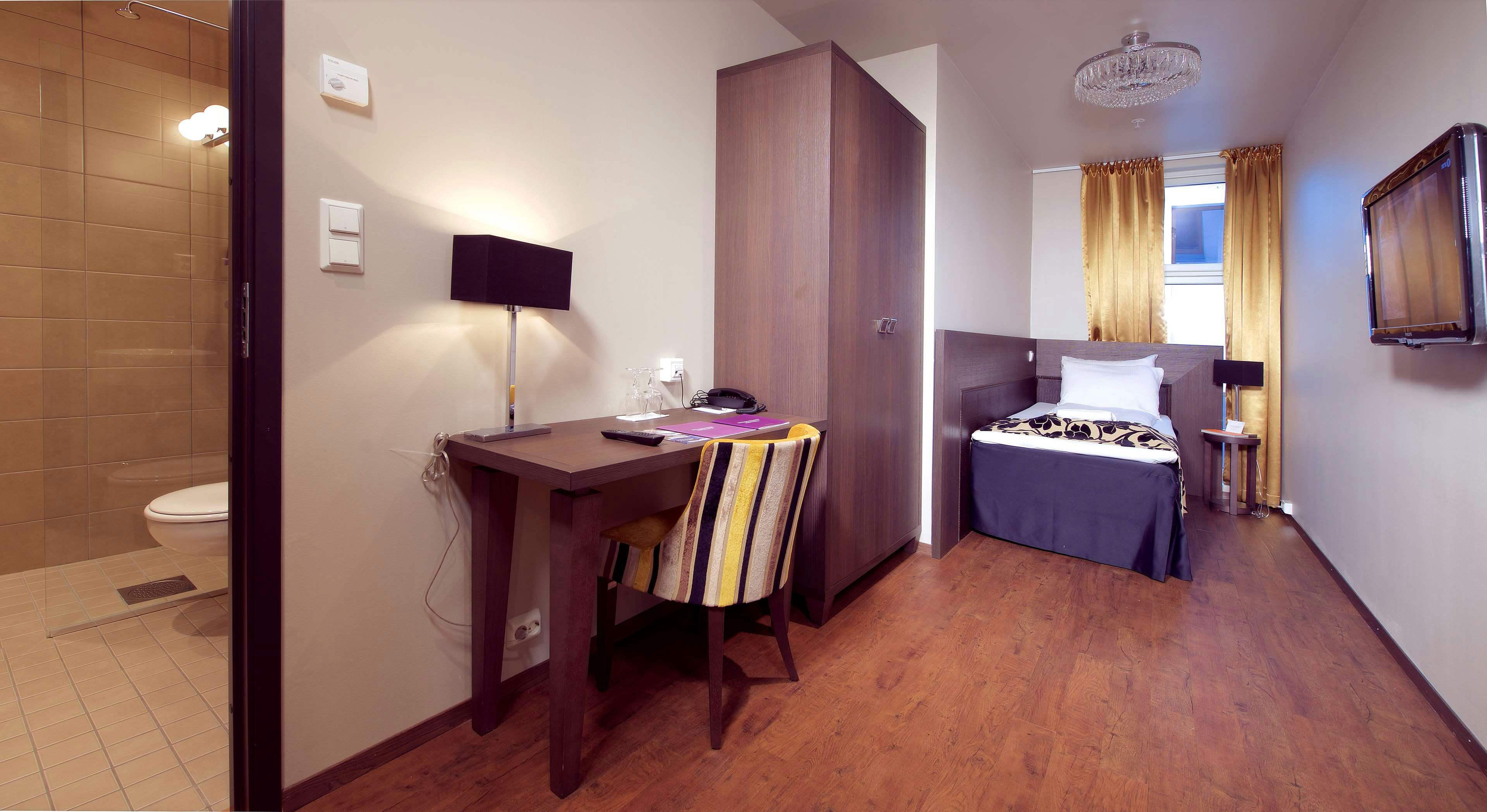 Banken Hotel 10/41