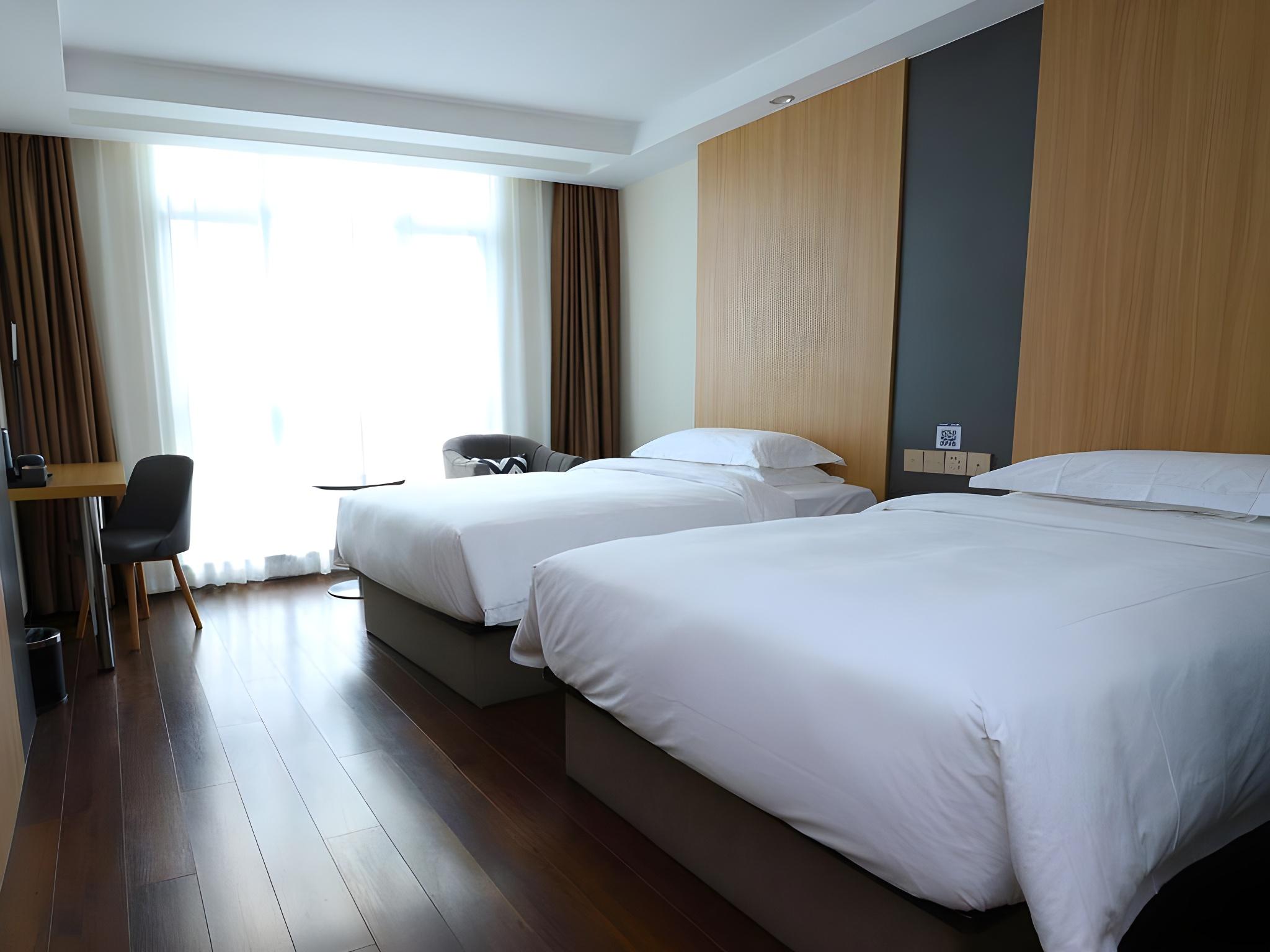 Deluxe, 2 Beds
