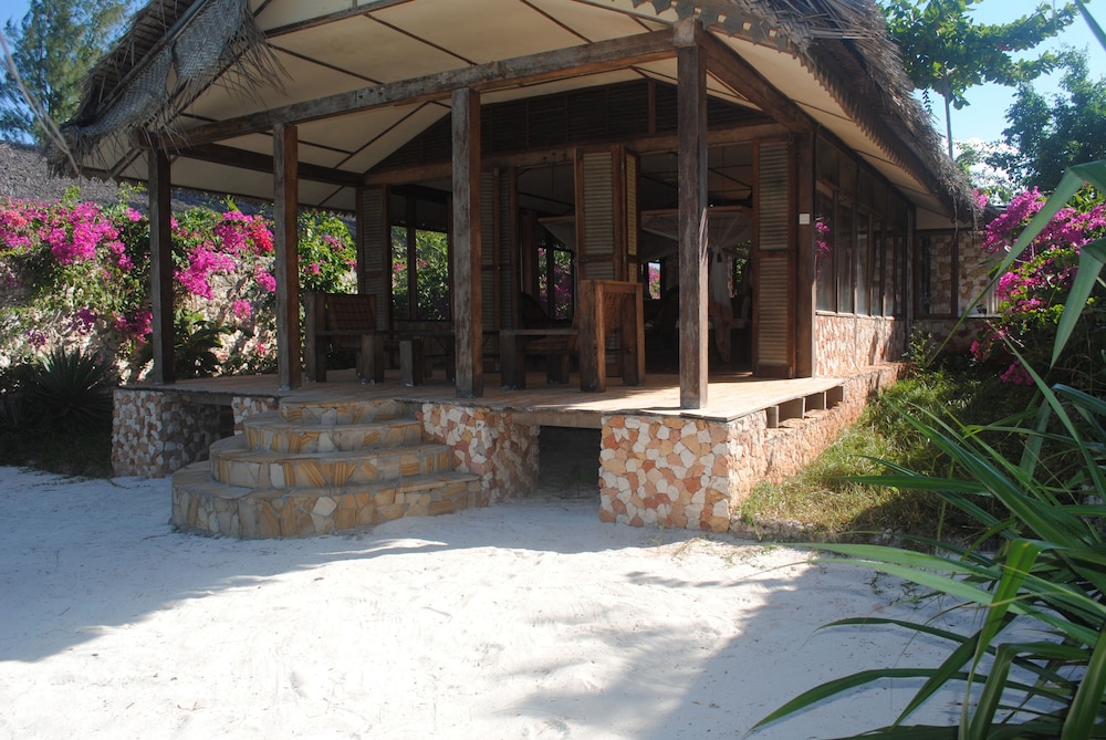 Seasons Lodge Zanzibar 4/74