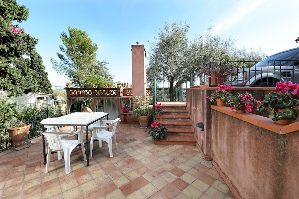 Hotel Villino Gallodoro 47/61