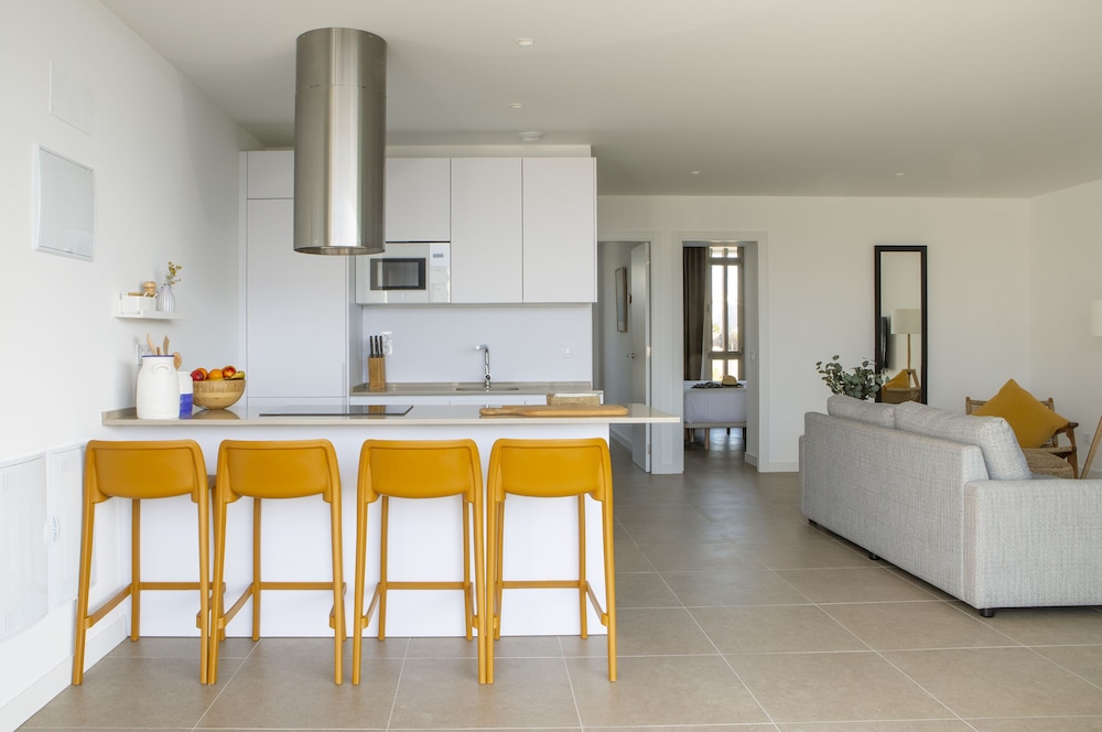 Nivaria Beach Apartments and Villas 8/66
