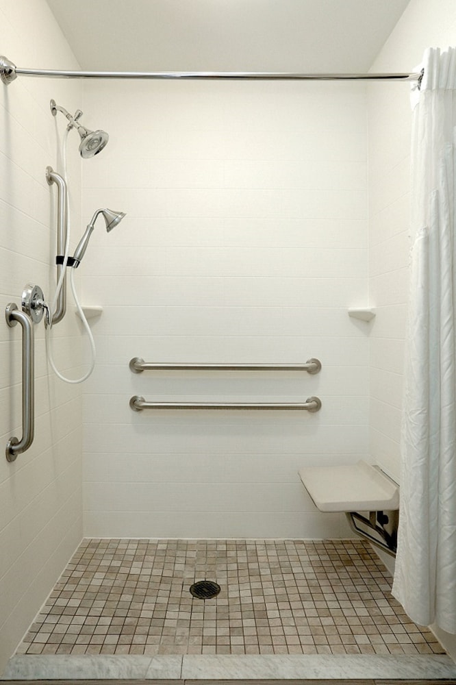 Holiday Inn Express Hotel And Suites Batavia Darien Lake 24/54
