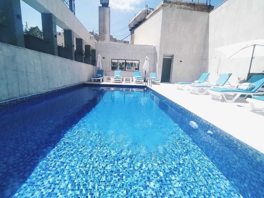 Hotel Mediterranee Beyrouth 73/80
