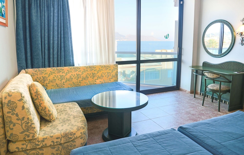Hotel Kaktus Albir 40/67