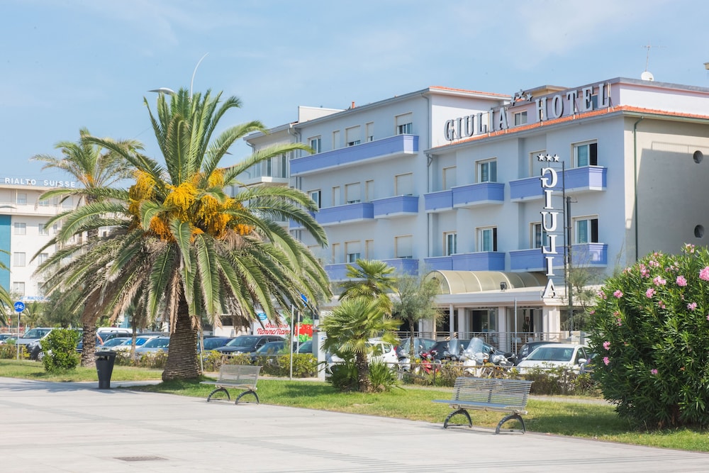 HOTEL GIULIA 4/74