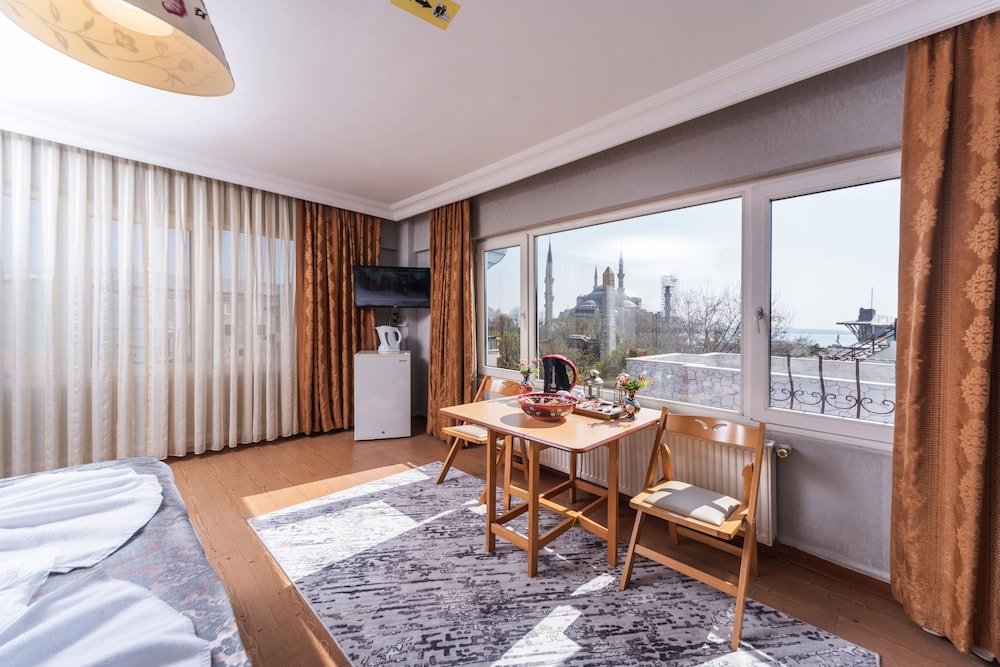 Sultan House Hotel 53/69
