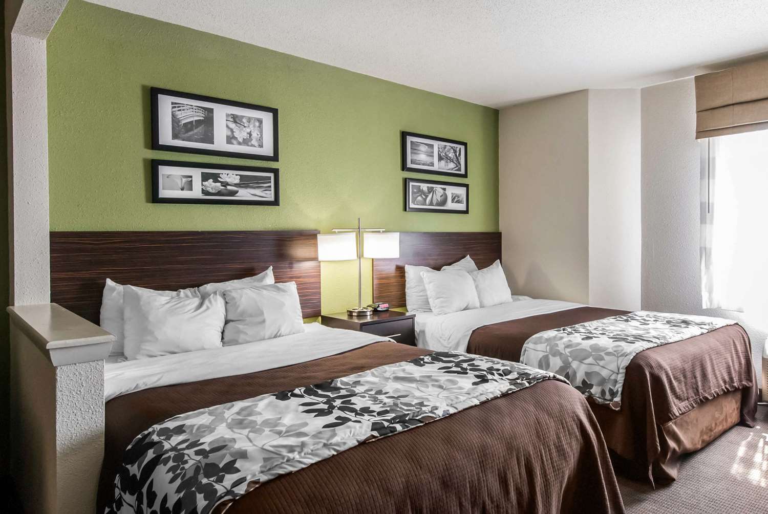 Sleep Inn Saint Charles North 16/33