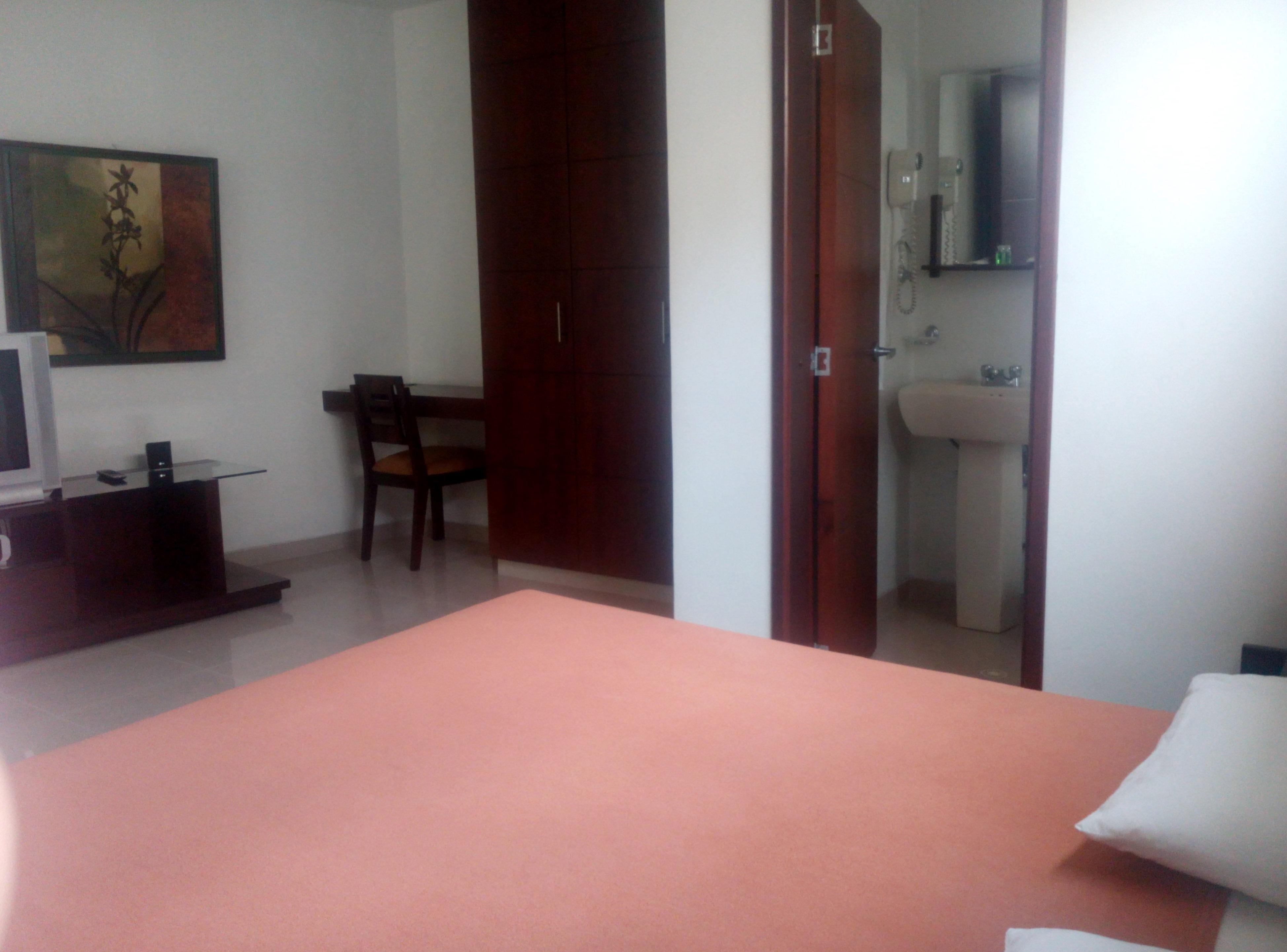 Hotel Cuarta Avenida 33/37