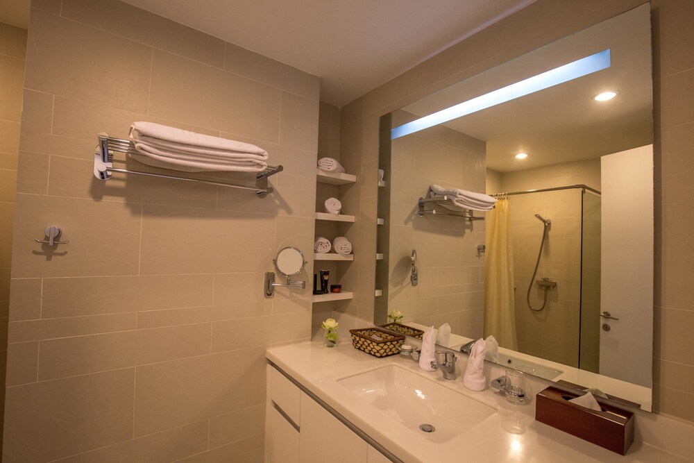 Bellevue Serviced Apartments 49/50