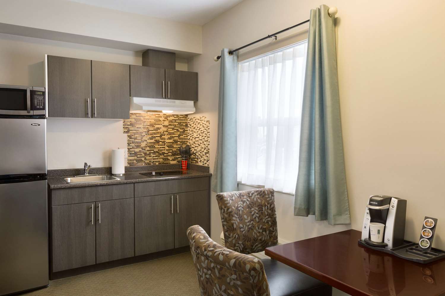 Travelodge by Wyndham Kindersley 18/23