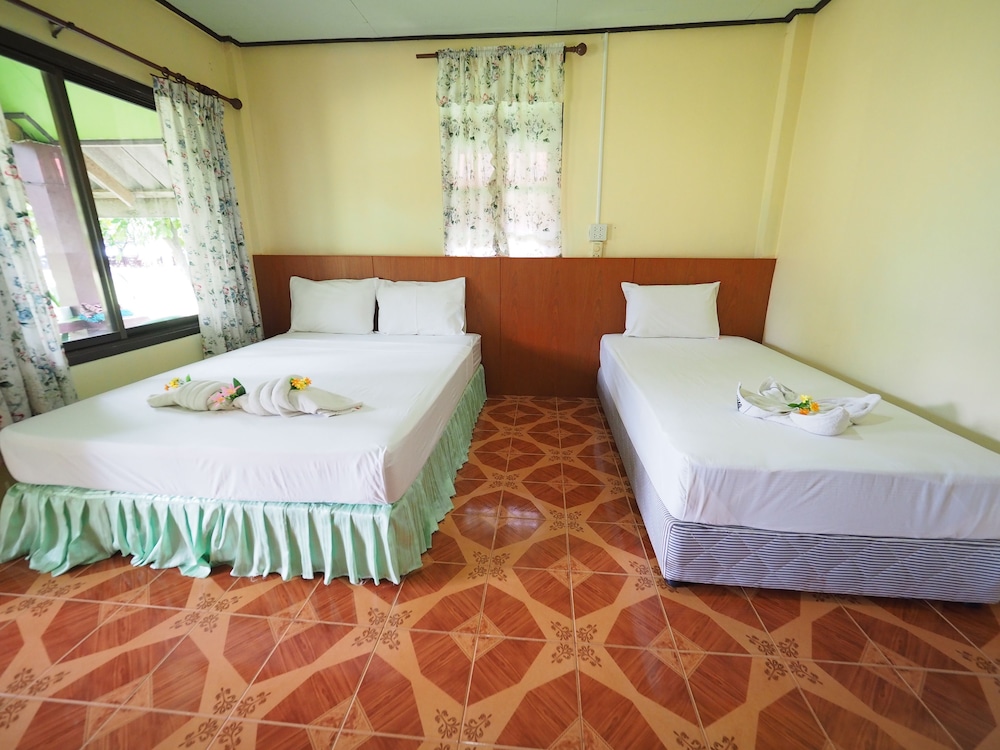 BUNGALOW, TRIPLE