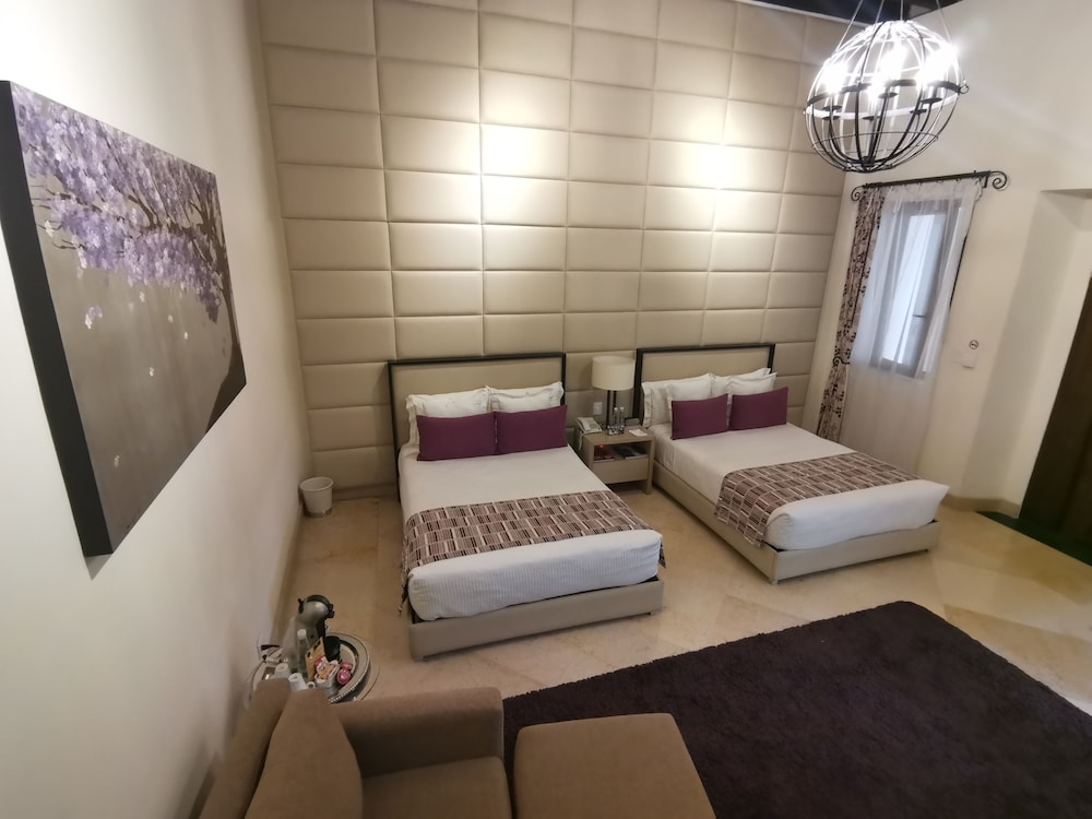 Hotel Mansión Del Conde 34/67