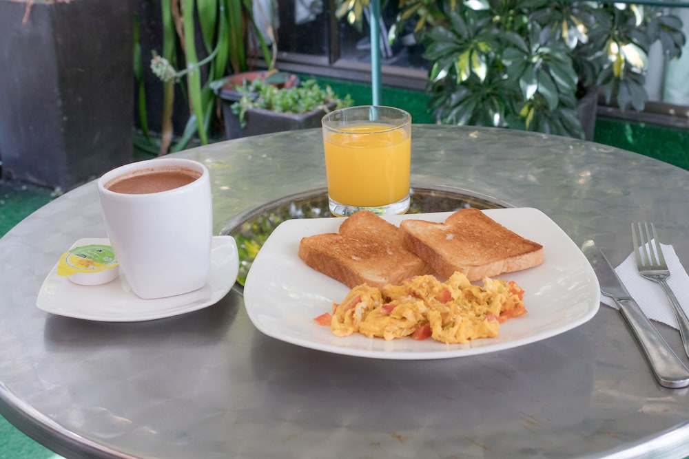 Ayenda Calle 112 1050 16/28