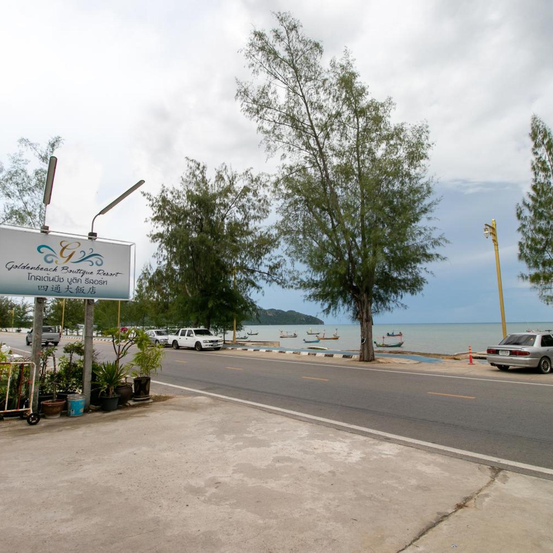 Goldenbeach Boutique Resort 60/68