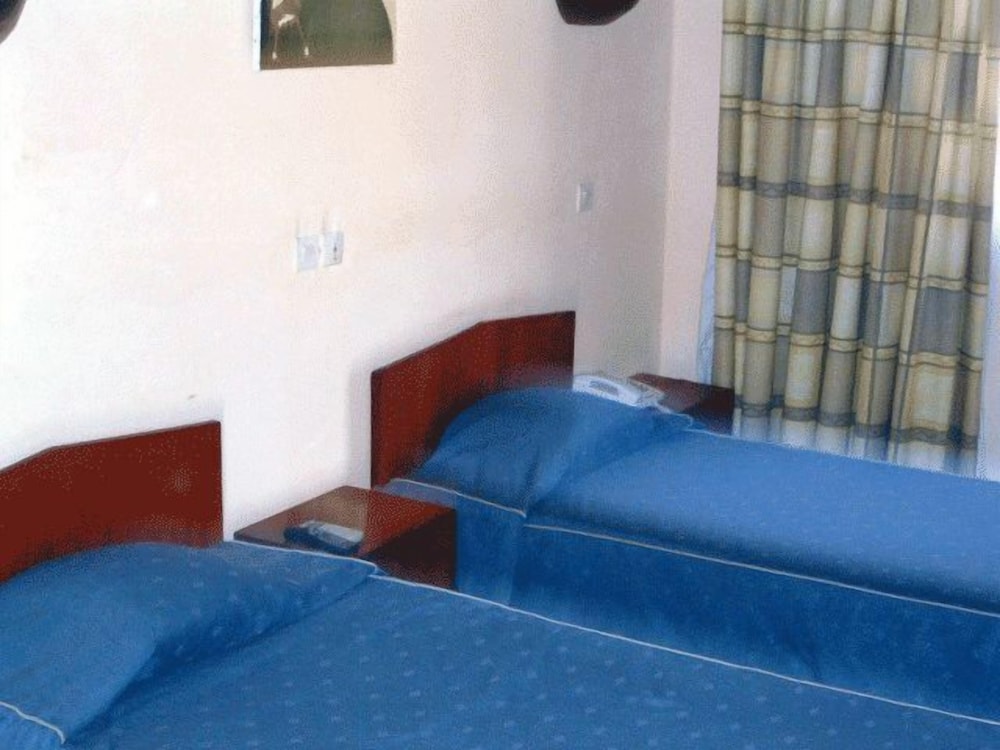 Hotel Mande 12/34