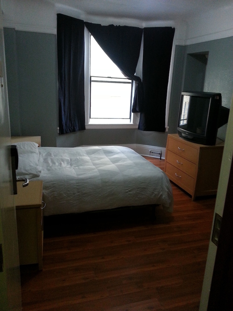 Winsor Hotel 6/25