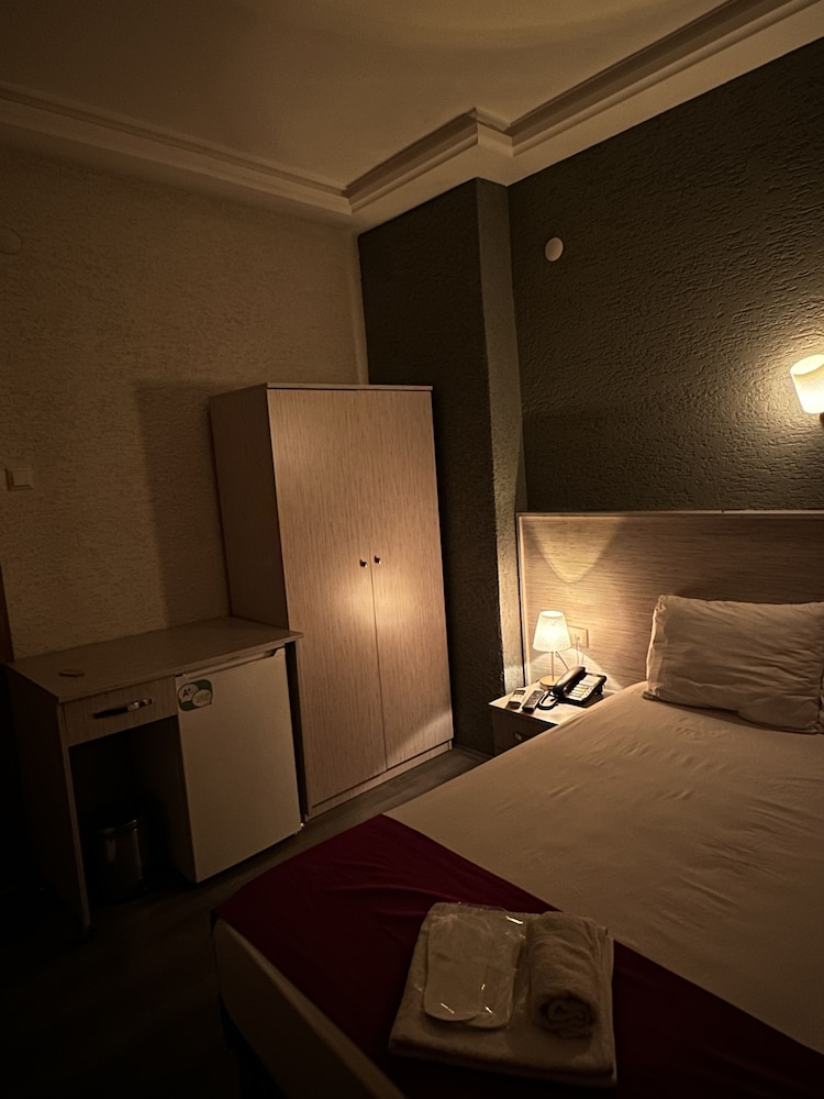 Ferah Hotel 7/22