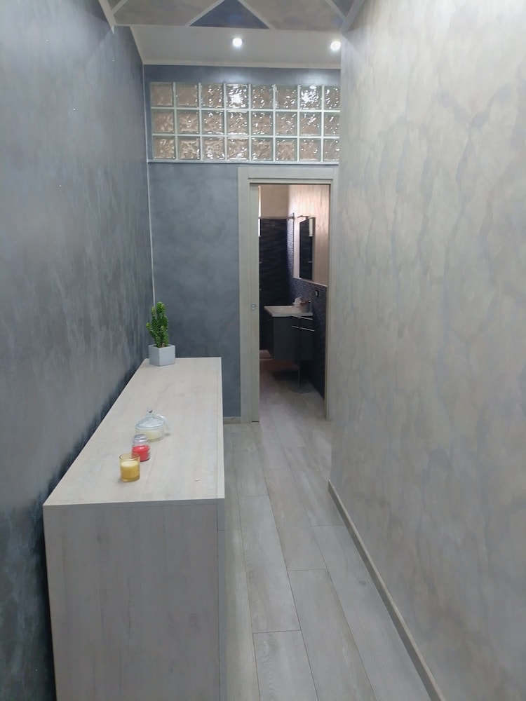 Antadia B&B 10/63