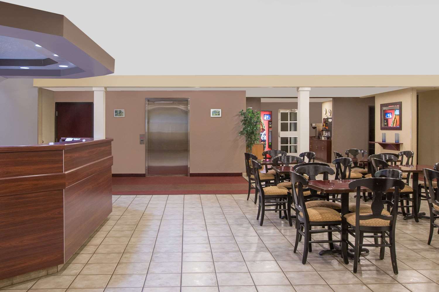 Microtel Inn & Suites by Wyndham Meridian 15/23
