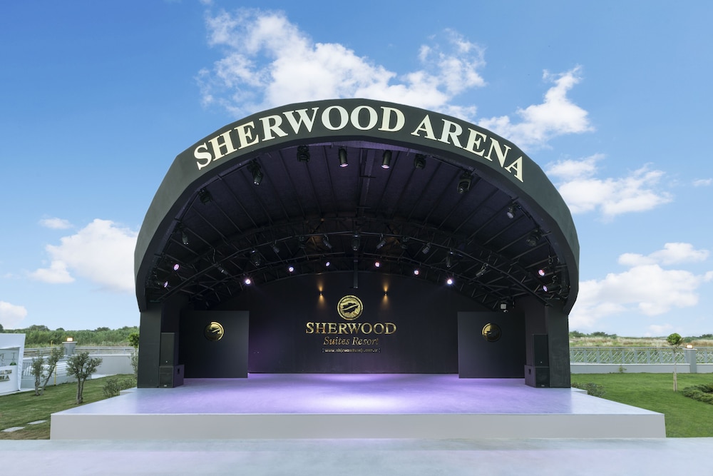 Greenwood Suites Resort 10/68