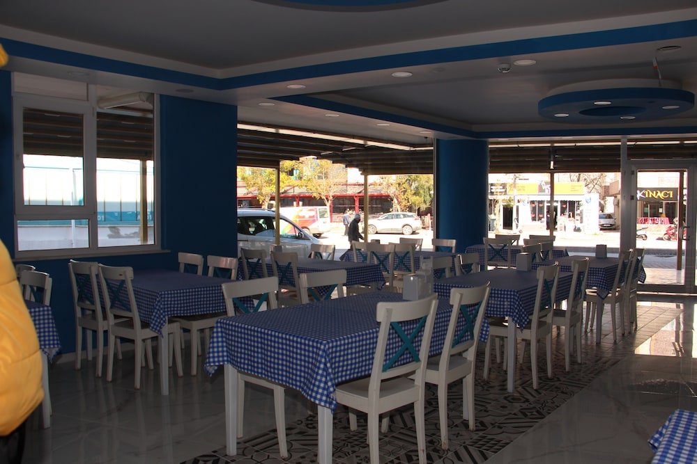 Grand Niki Hotel & Spa 31/50