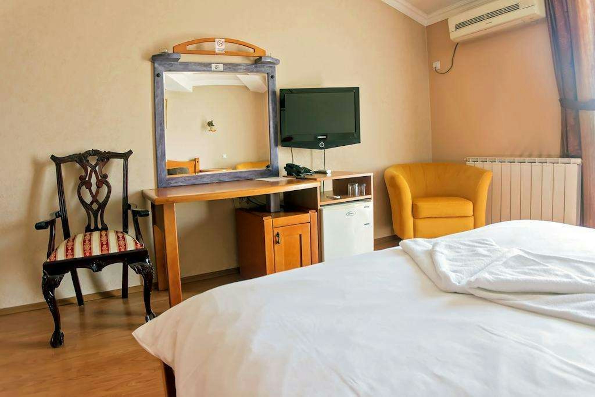 Hotel Holiday 40/58