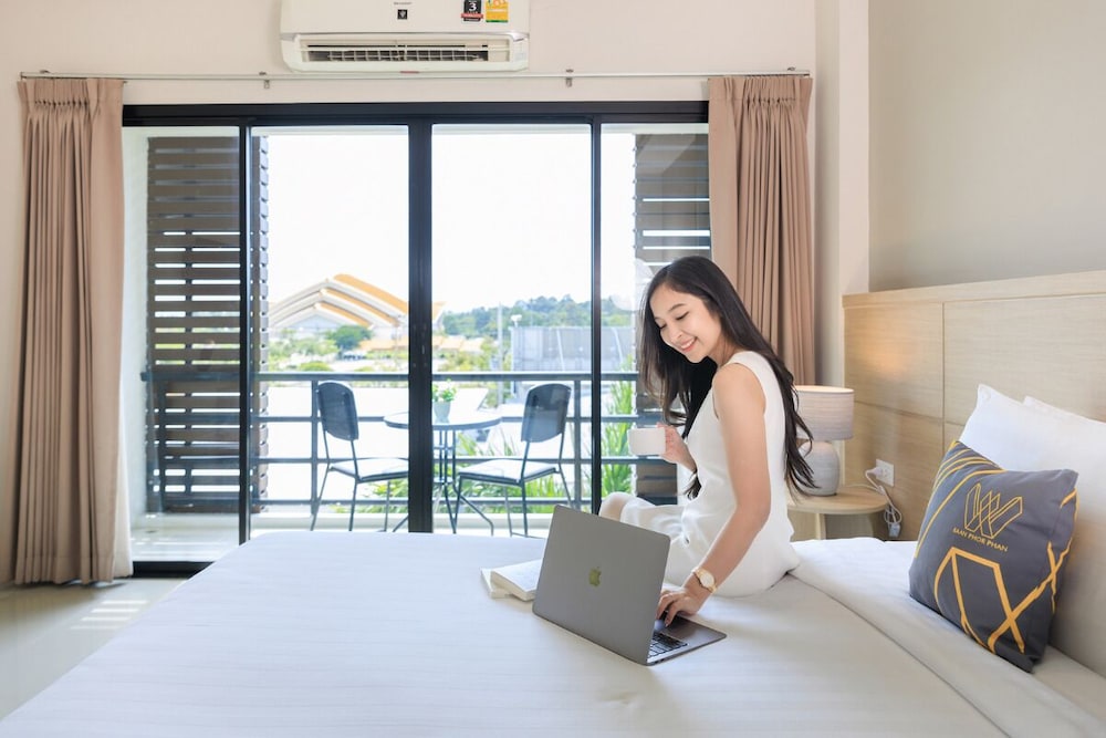 Baan Phor Phan Hotel 9/48
