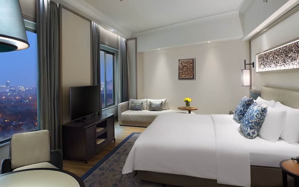 Shangri La Hotel Surabaya Kt 18/65